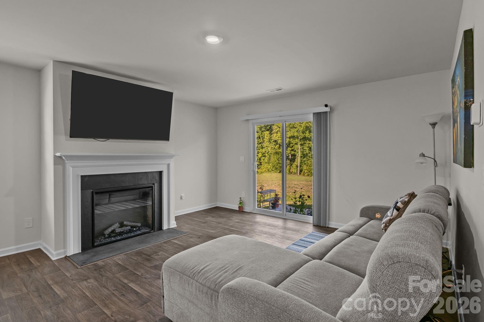 1730 Bright Hope Lane Property Photo 3
