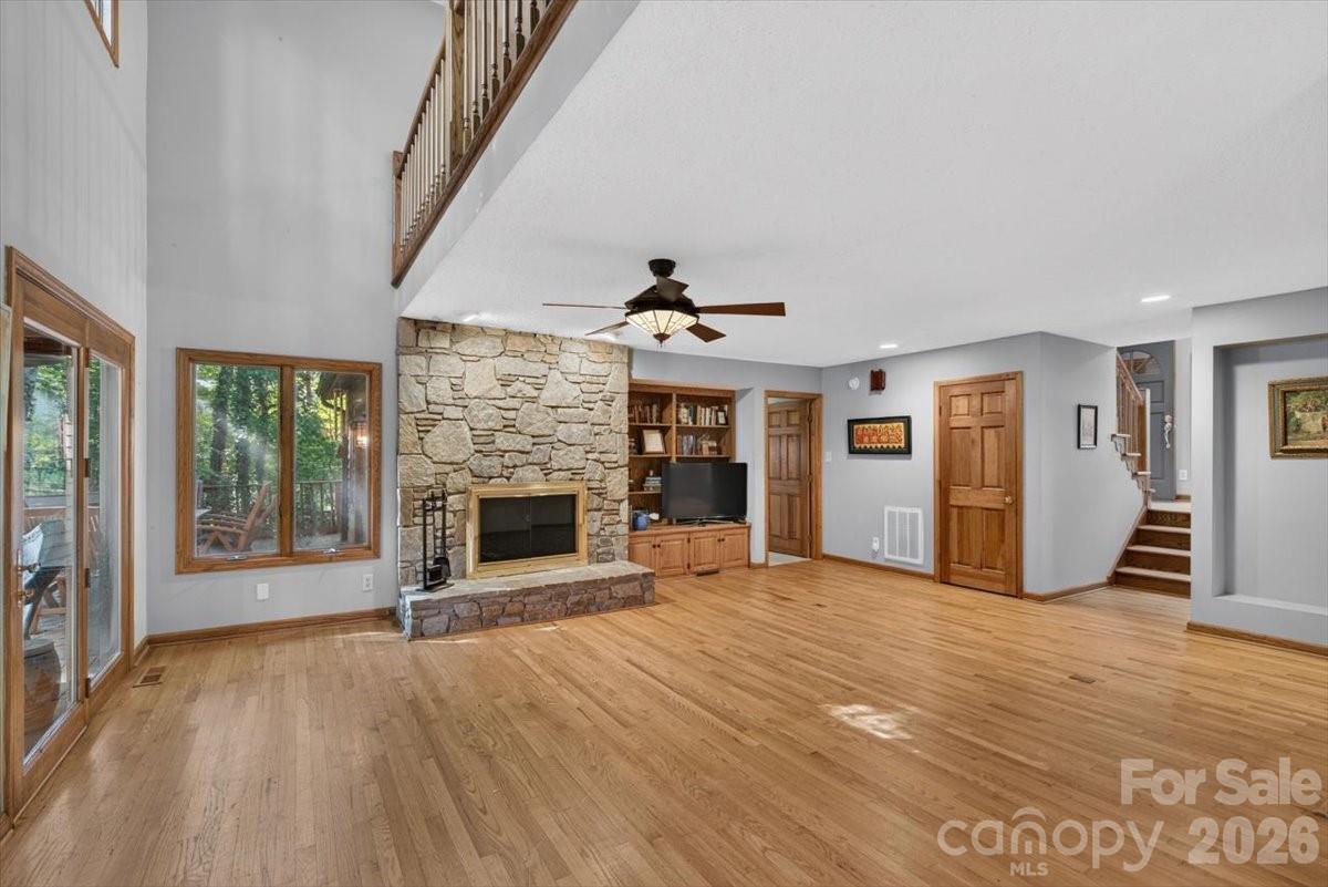 10 Thornwood Court Property Photo 7