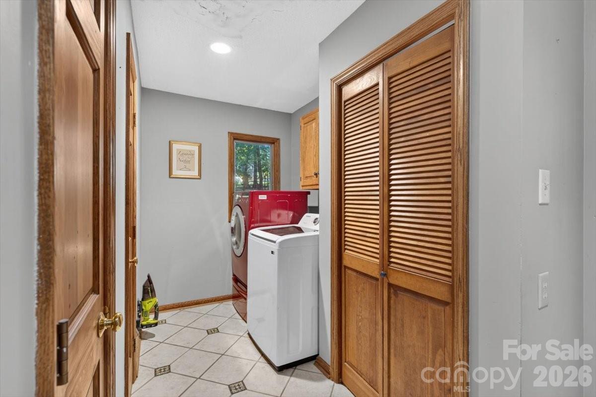 10 Thornwood Court Property Photo 14