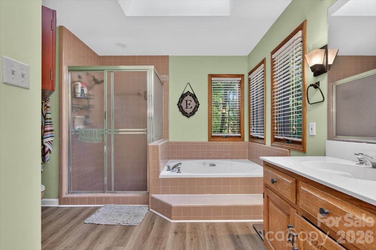 10 Thornwood Court Property Photo 31