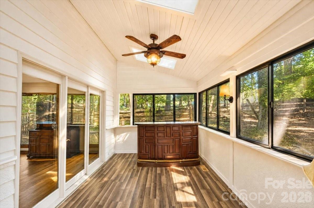 10 Thornwood Court Property Photo 36