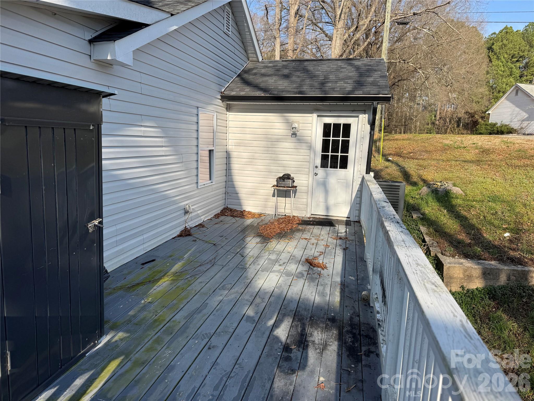 396 Cameron Avenue Property Photo 18