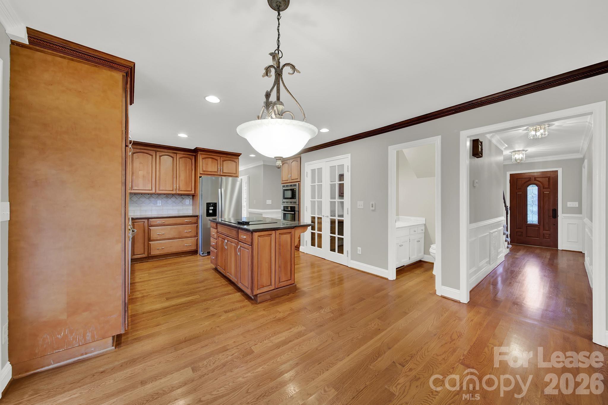 1300 Home Place Property Photo 8