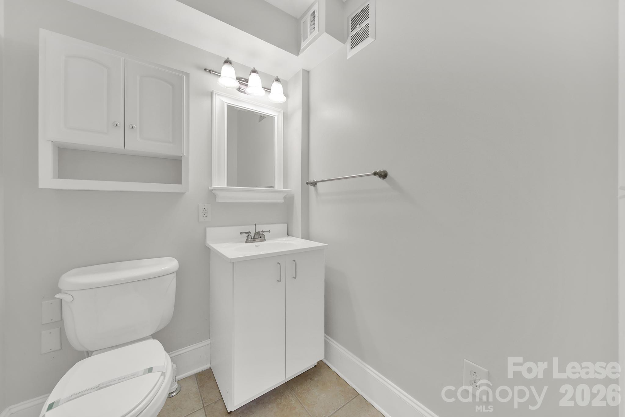 1300 Home Place Property Photo 31