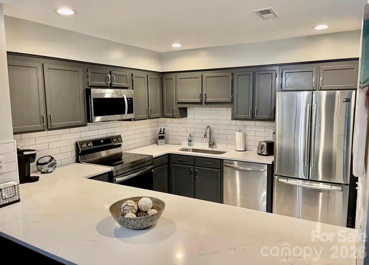 155 Quail Cove Boulevard Property Photo 11