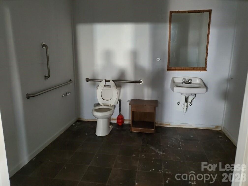 331 S Congress Street 104 Property Photo 6