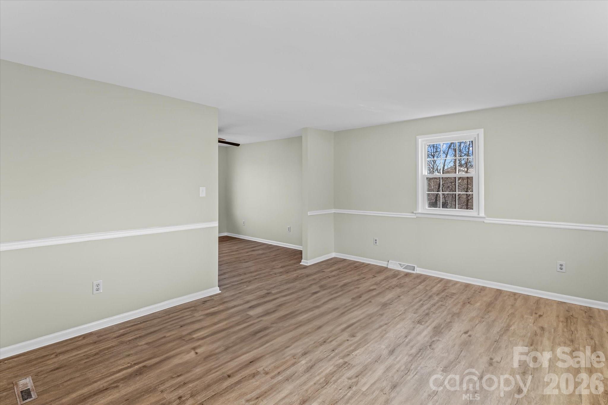 188 Mary Circle Property Photo 3