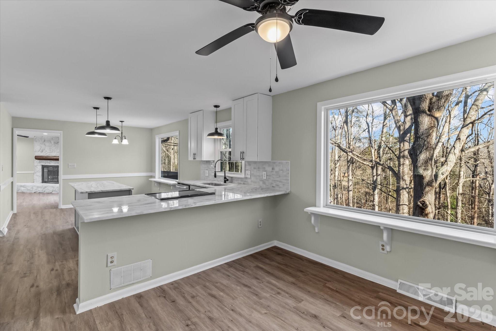 188 Mary Circle Property Photo 5