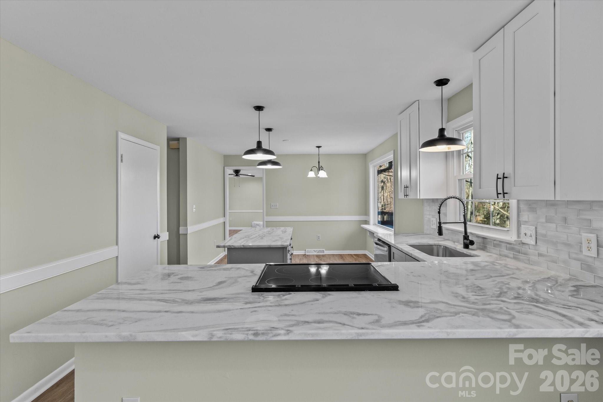 188 Mary Circle Property Photo 6