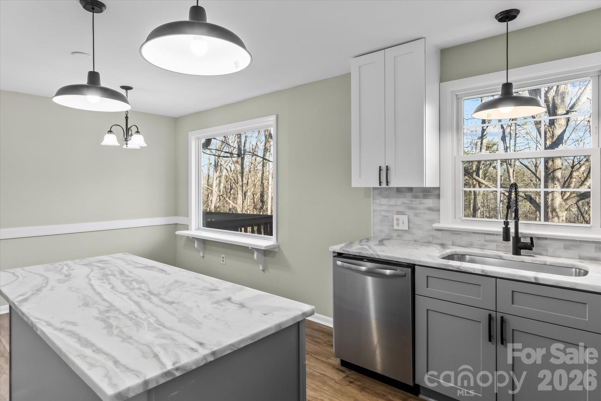 188 Mary Circle Property Photo 8