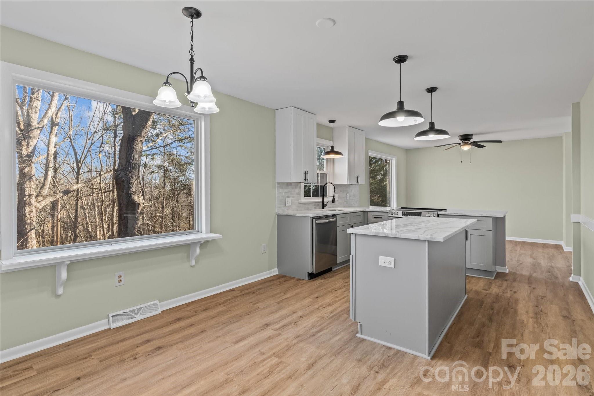 188 Mary Circle Property Photo 10