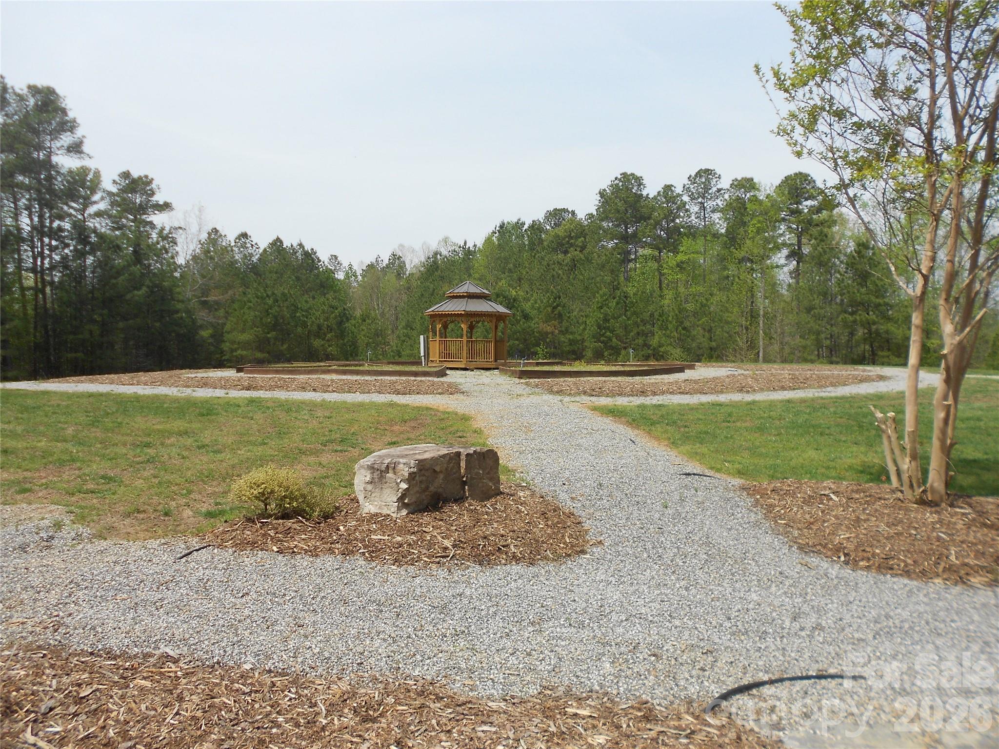 101, 107 Table Rock Trace Property Photo 17