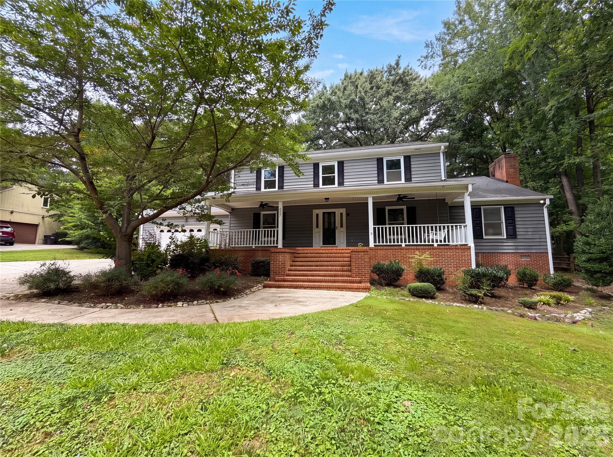 3029 Southampton Circle Property Photo 1
