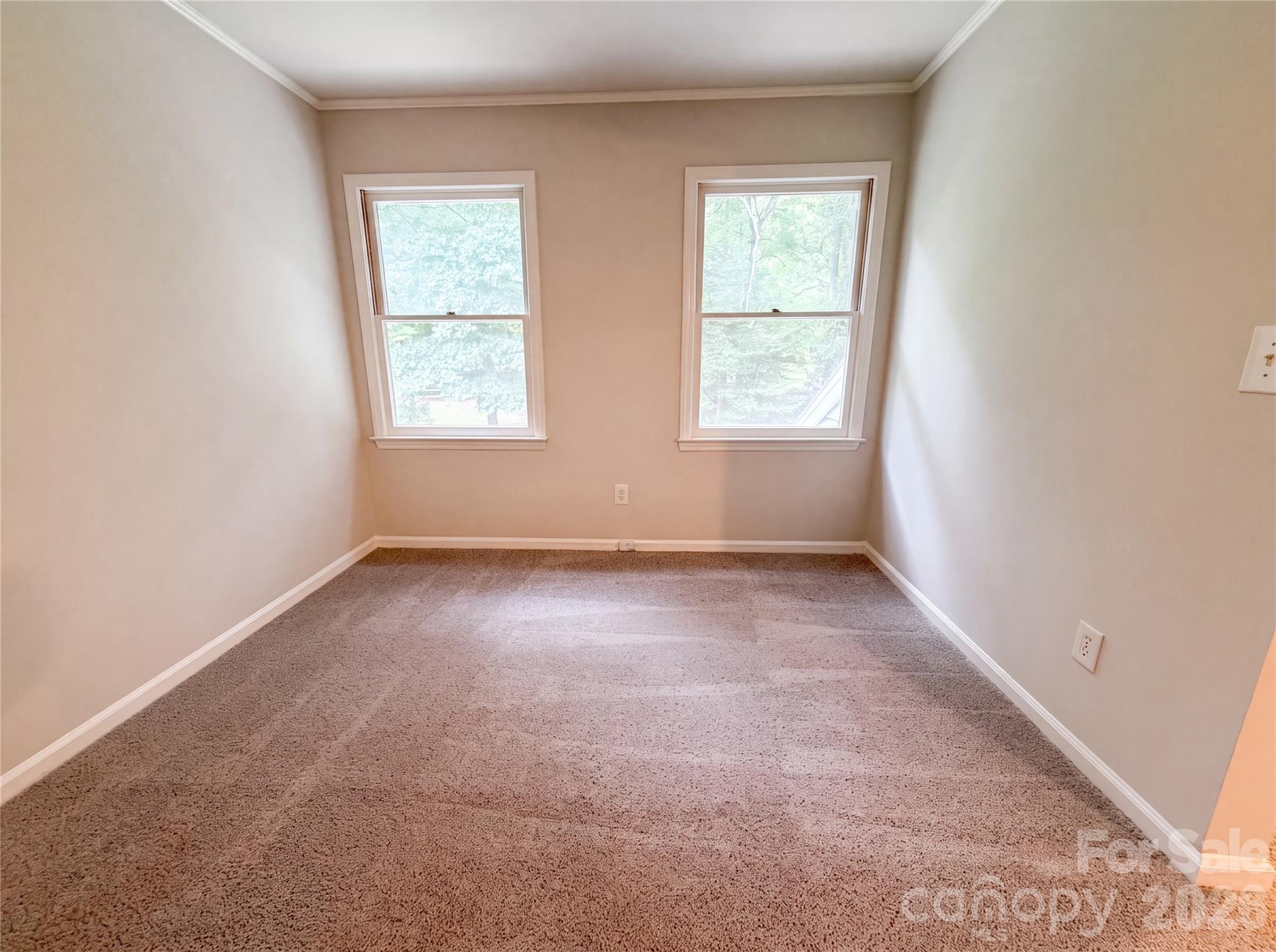 3029 Southampton Circle Property Photo 10