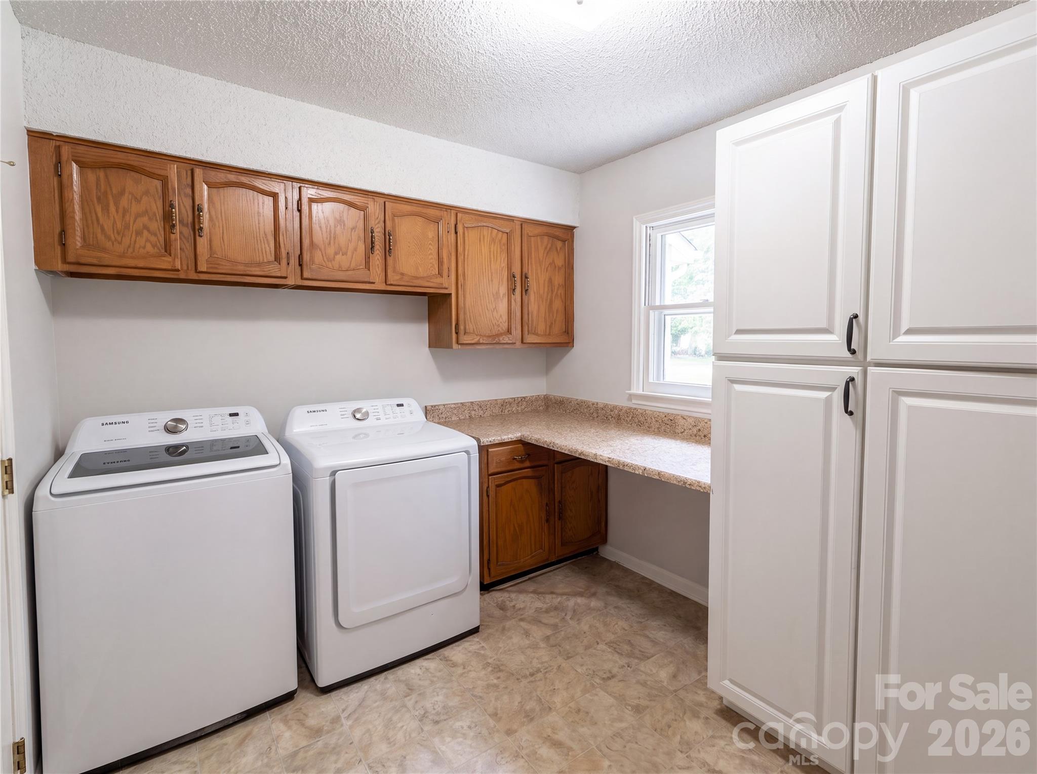 3029 Southampton Circle Property Photo 13