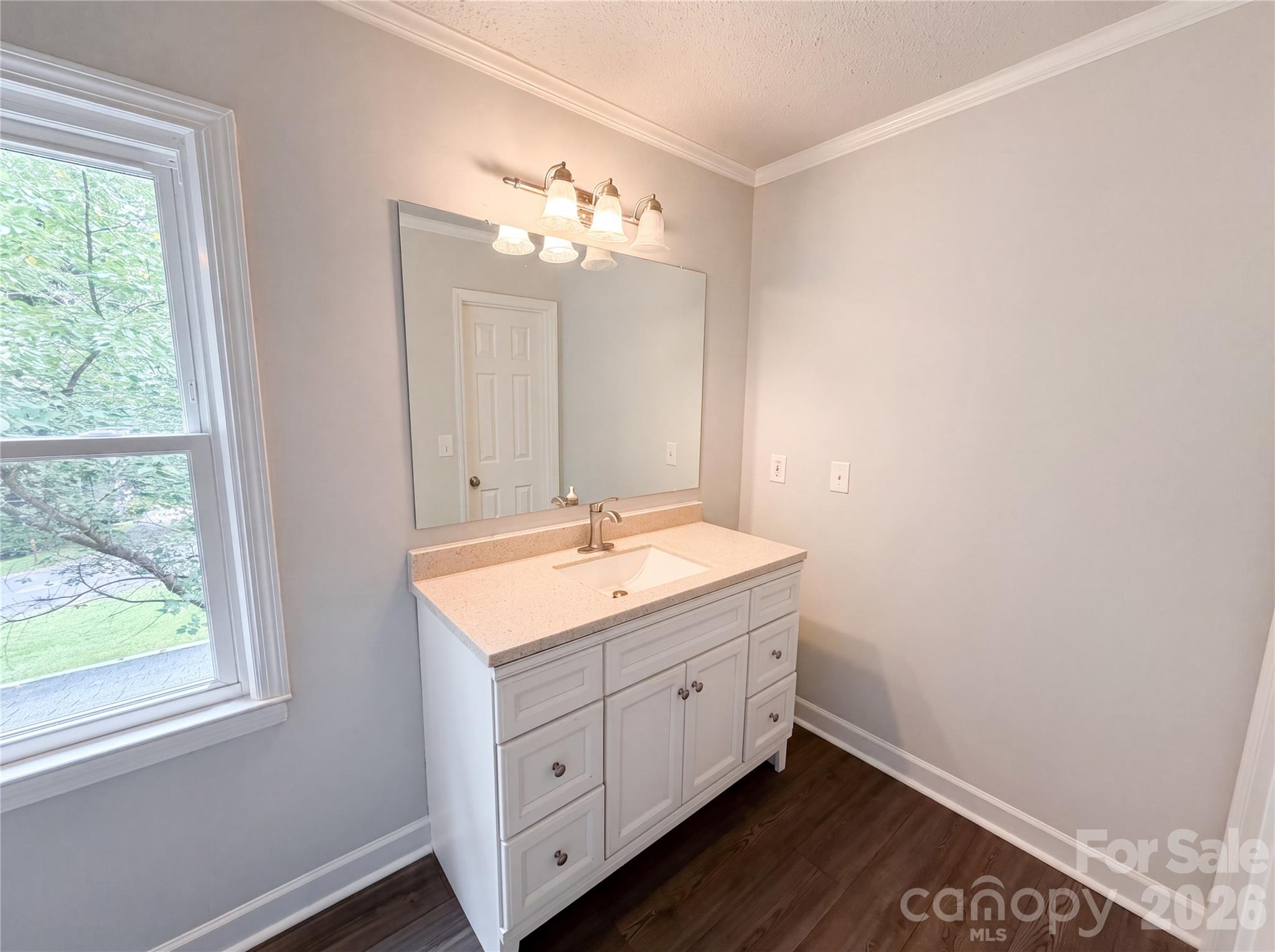 3029 Southampton Circle Property Photo 18