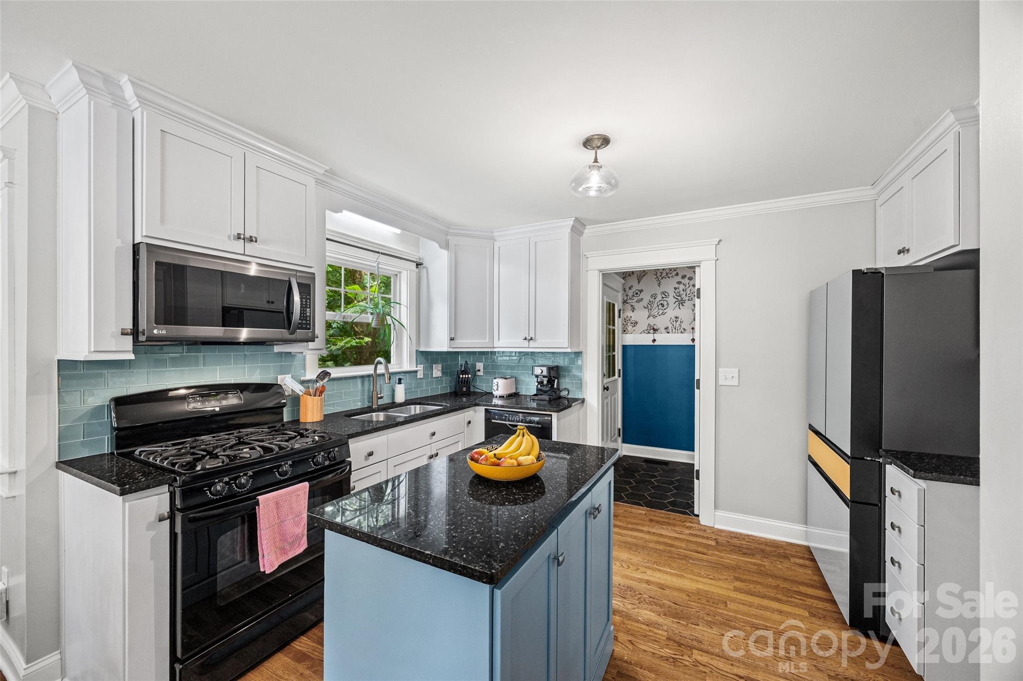 206 W Woodrow Avenue Property Photo 12