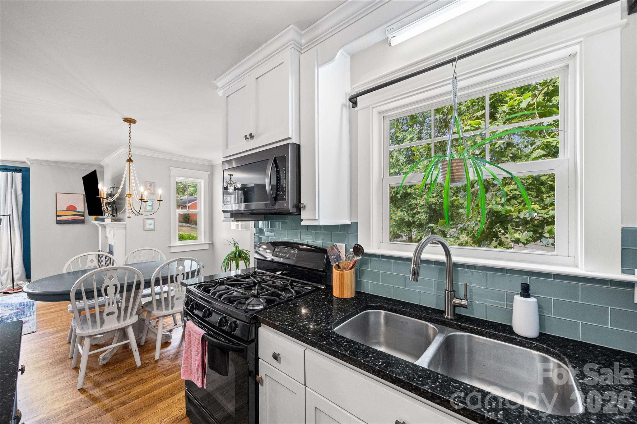 206 W Woodrow Avenue Property Photo 13