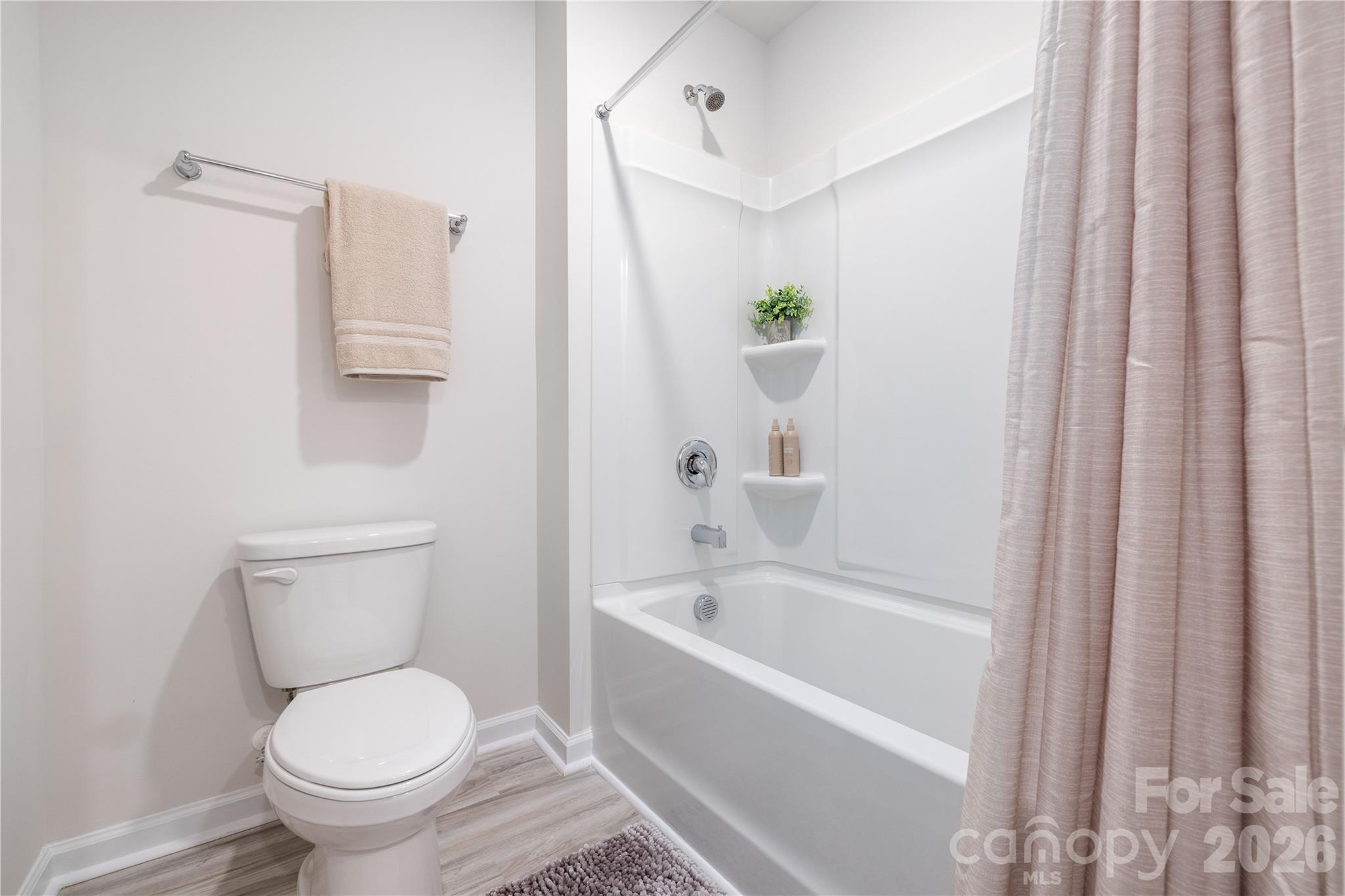 57 Laurel Pointe Drive Property Photo 29
