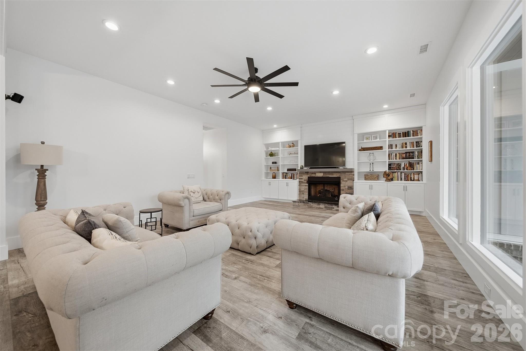 762 River Bend Drive Property Photo 10