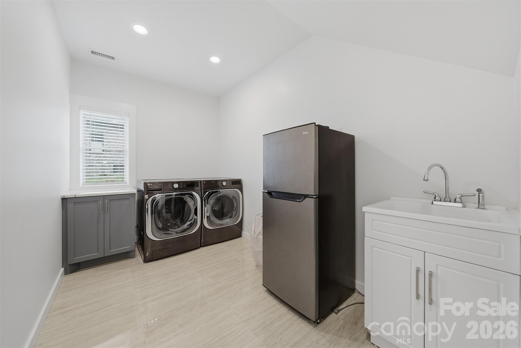 762 River Bend Drive Property Photo 27