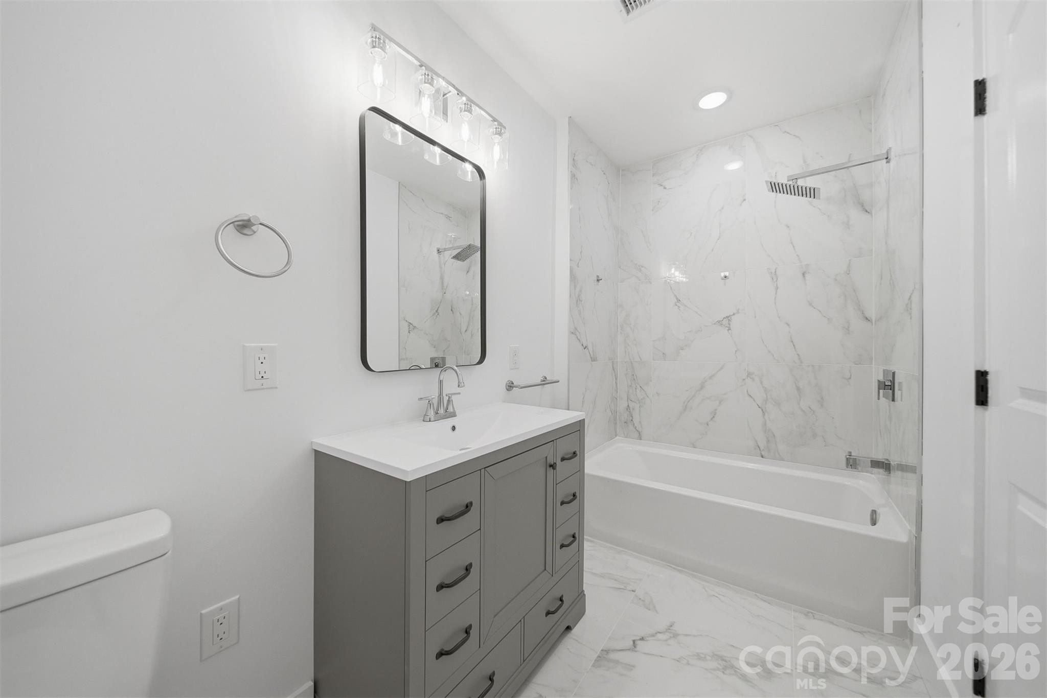 762 River Bend Drive Property Photo 34