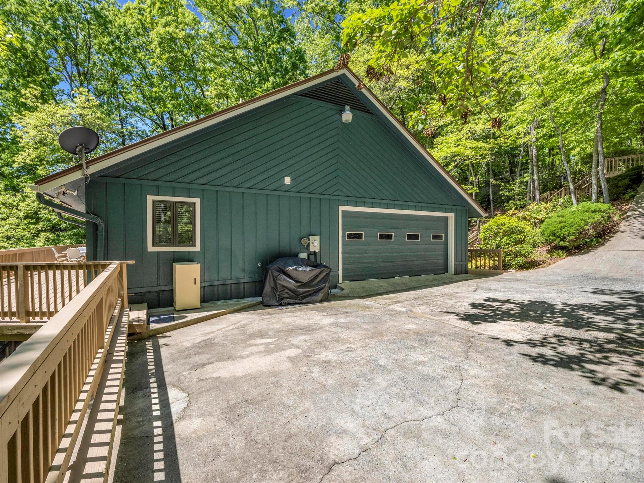255 Gateway Drive 5 Property Photo 31
