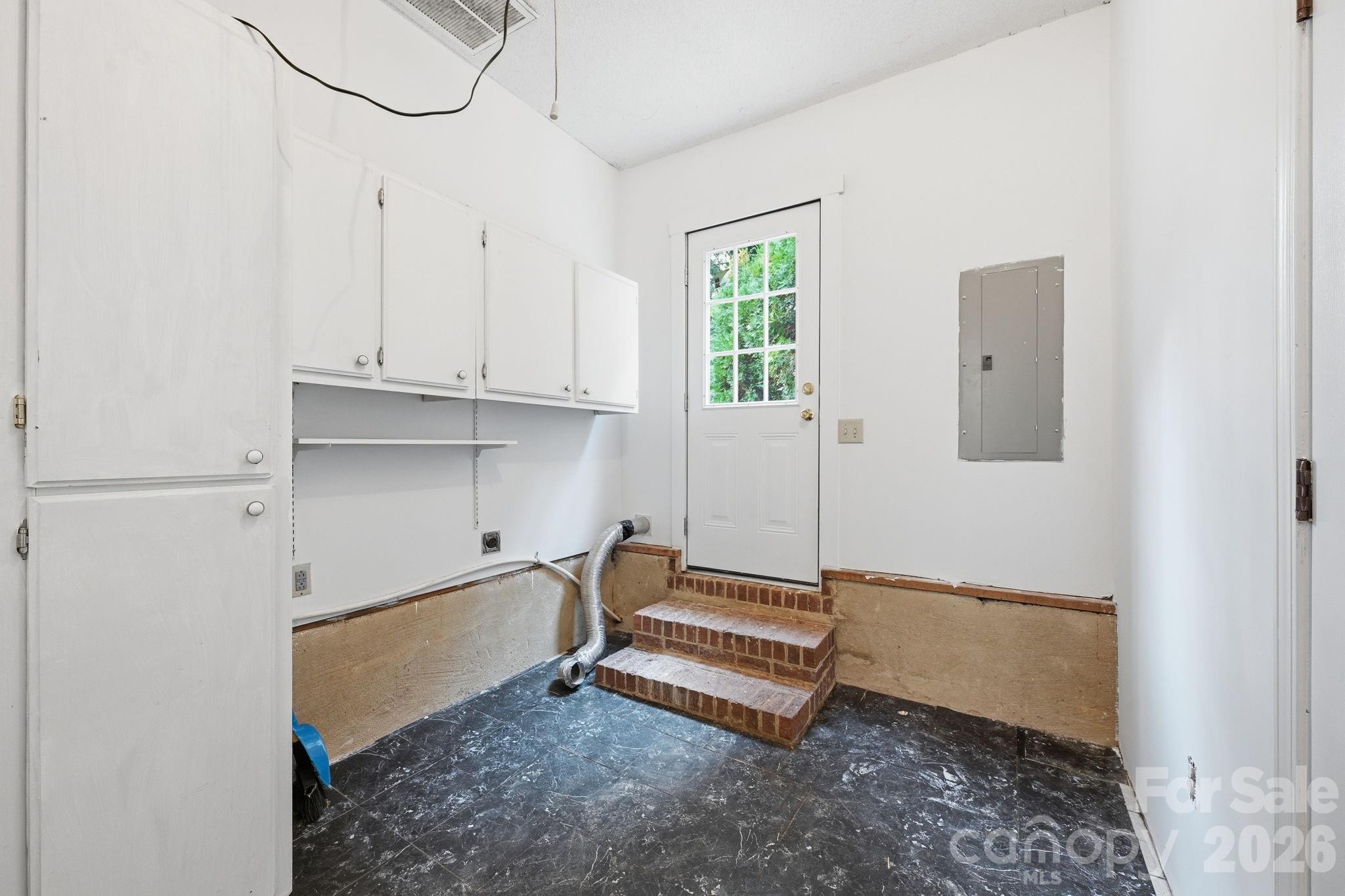 2717 Olde Whitehall Road Property Photo 32