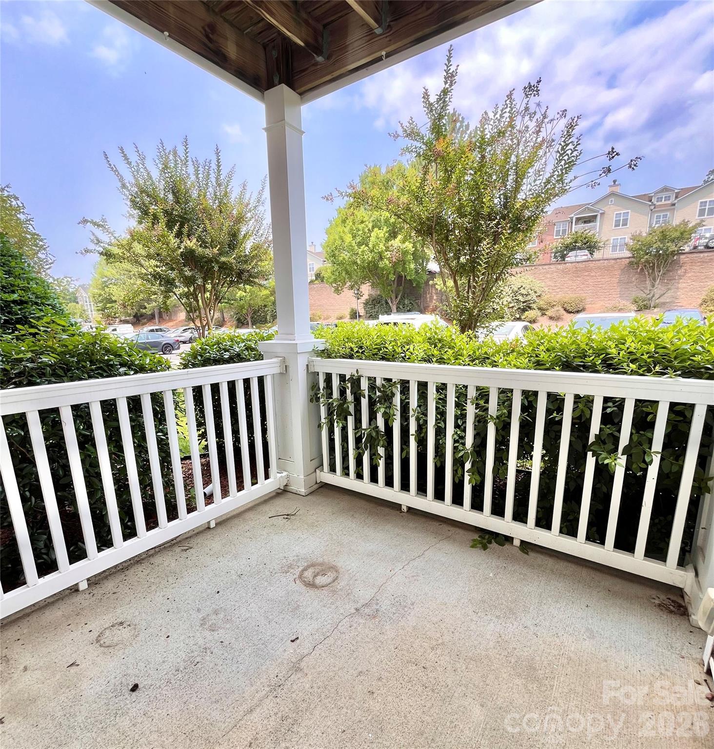 11264 Hyde Pointe Court Property Photo 4