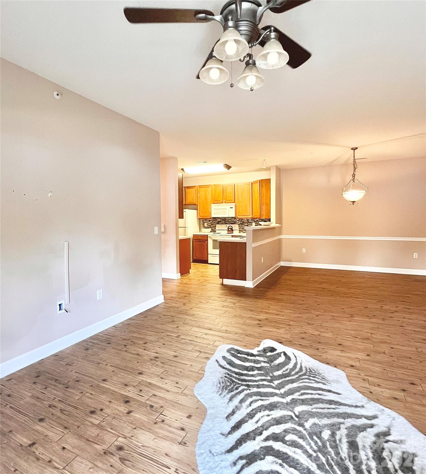 11264 Hyde Pointe Court Property Photo 8