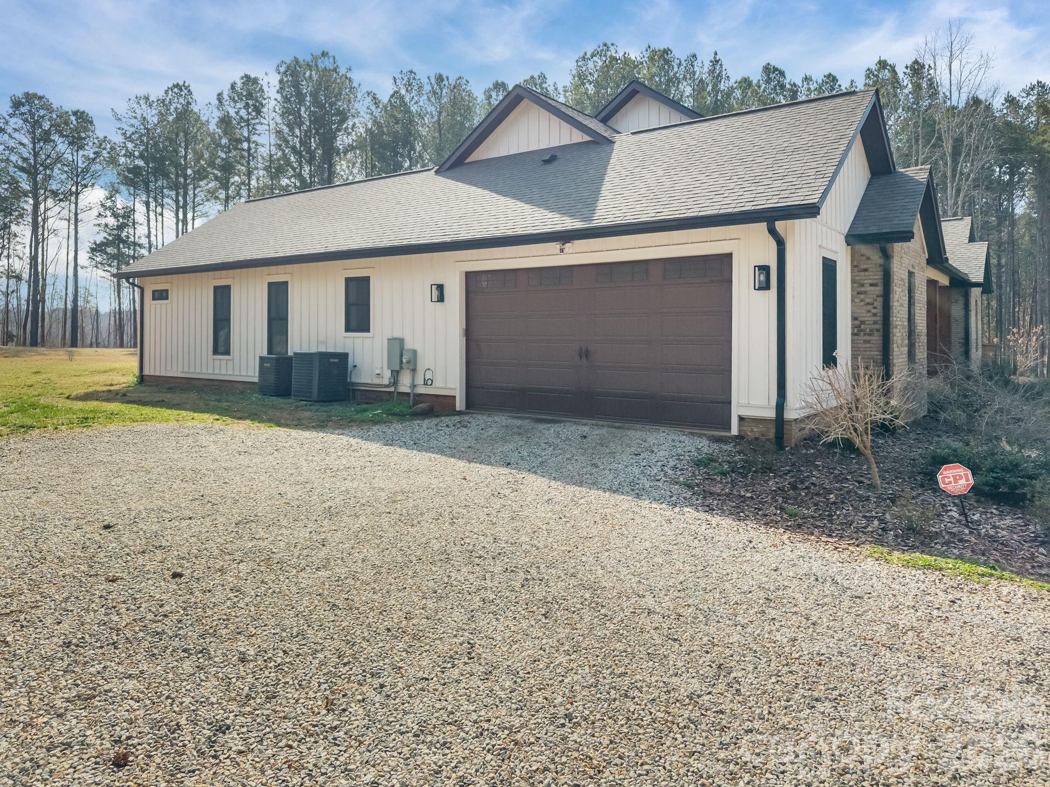 465 Baxx Drive Property Photo 5