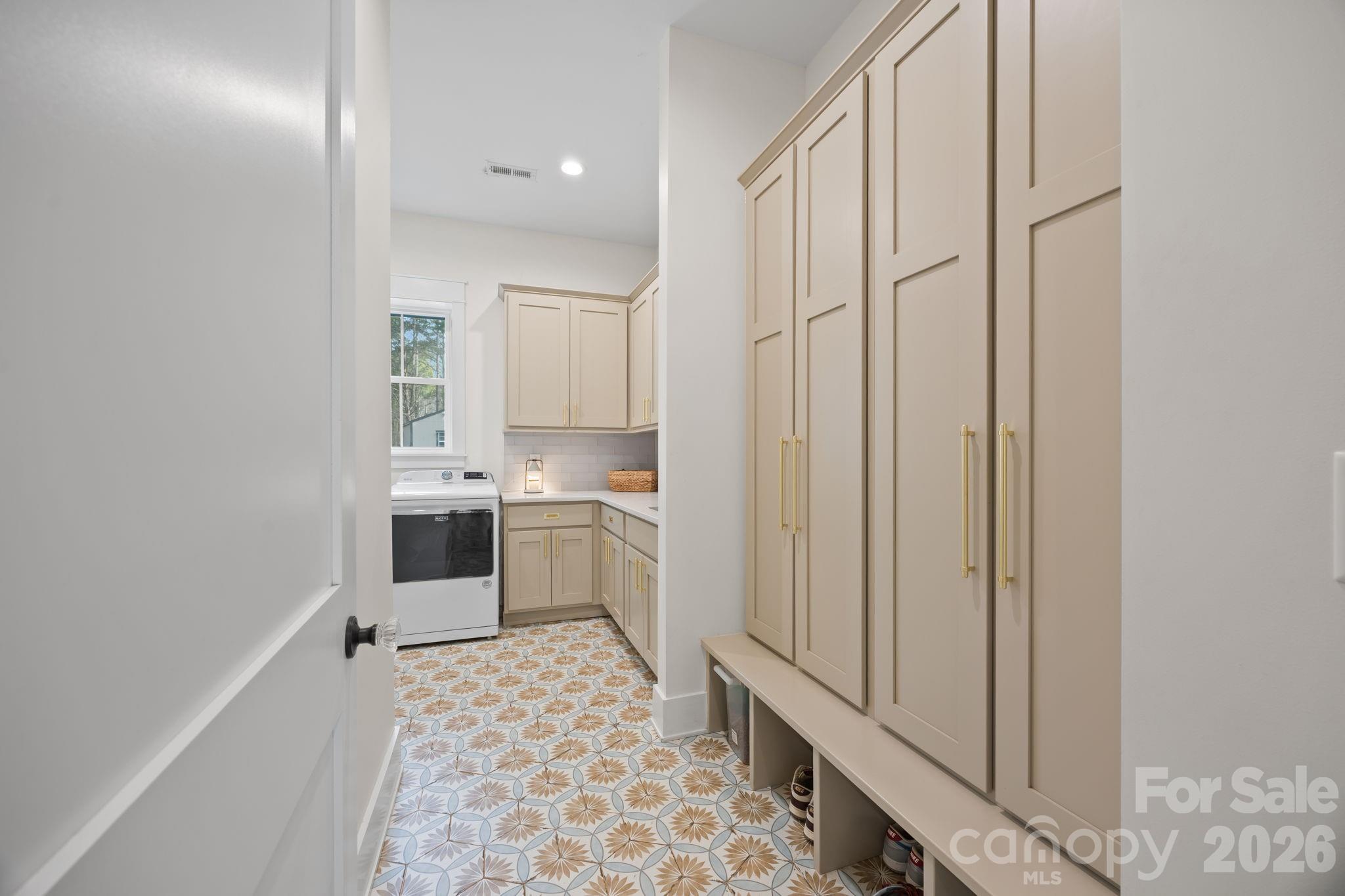 465 Baxx Drive Property Photo 22