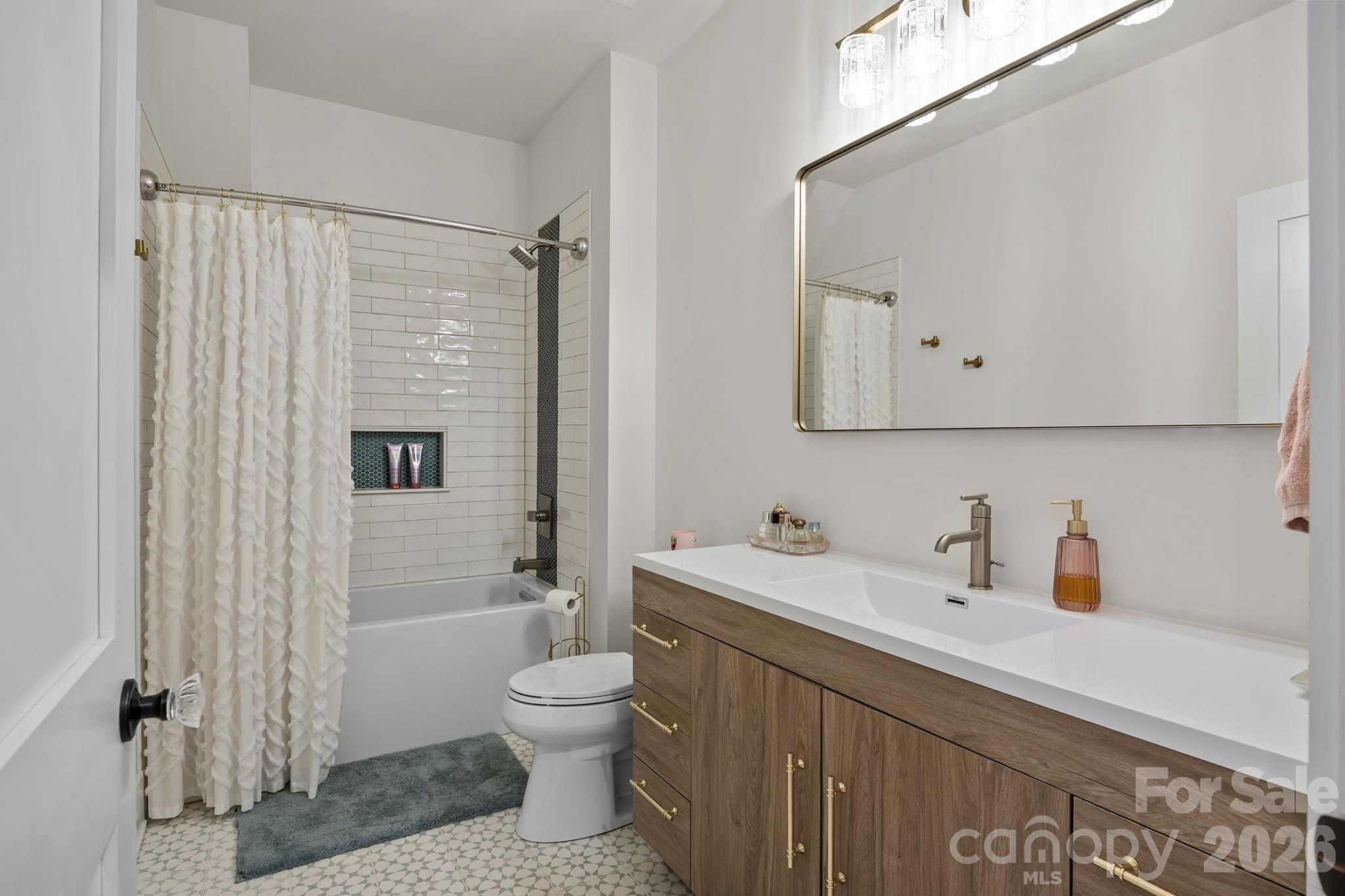 465 Baxx Drive Property Photo 33