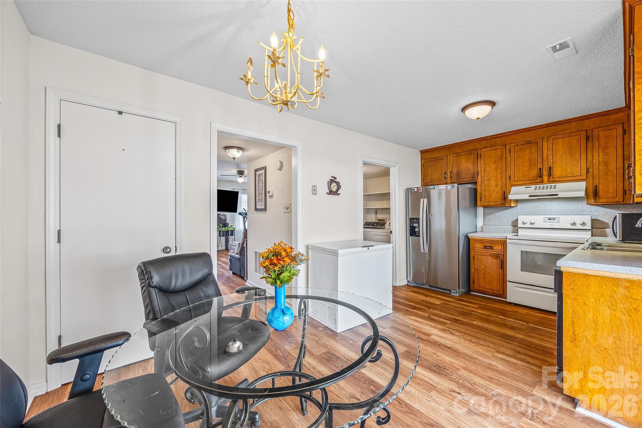 123 Neely Court Property Photo 8