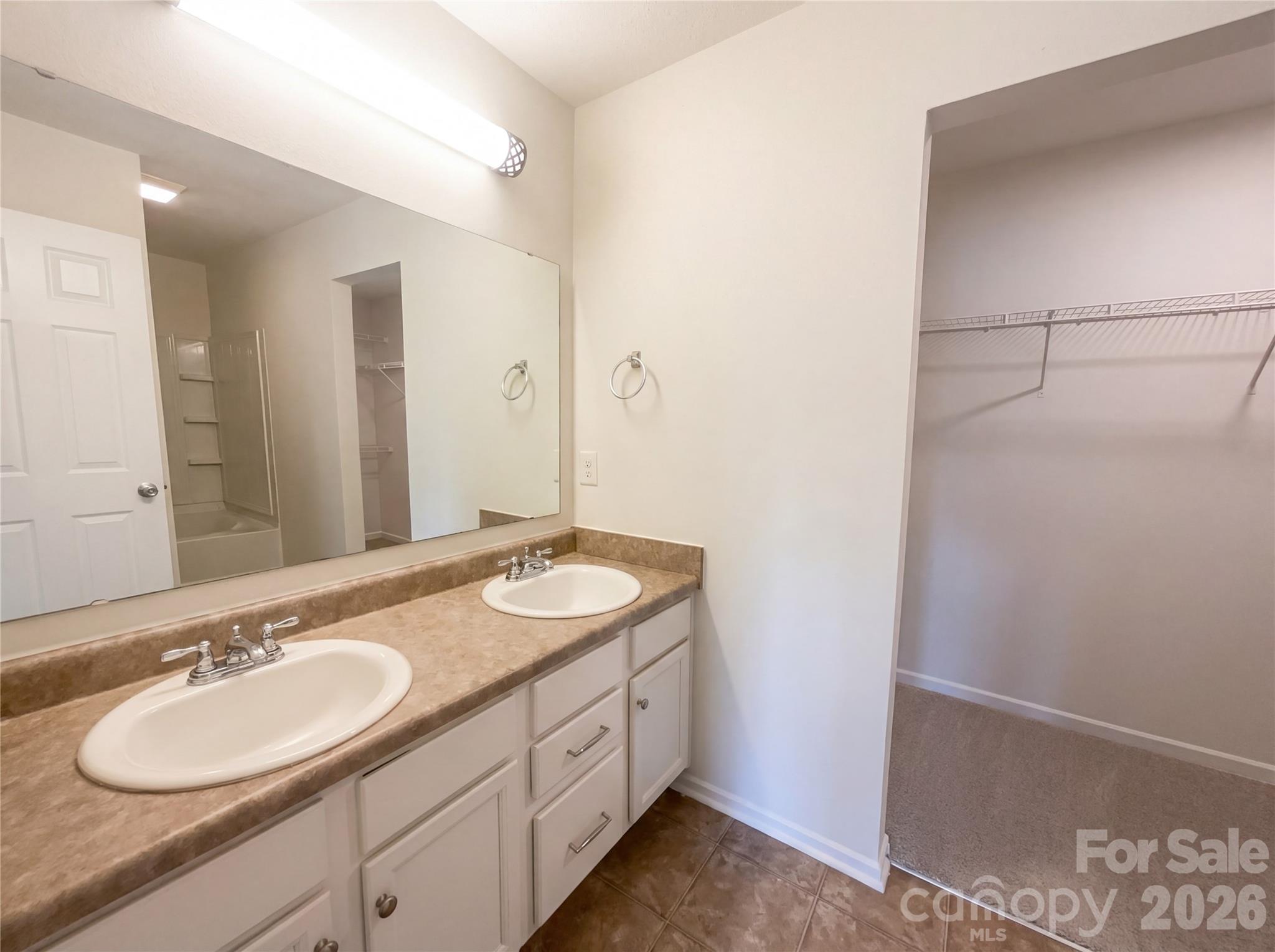 644 Carybrook Court Property Photo 14