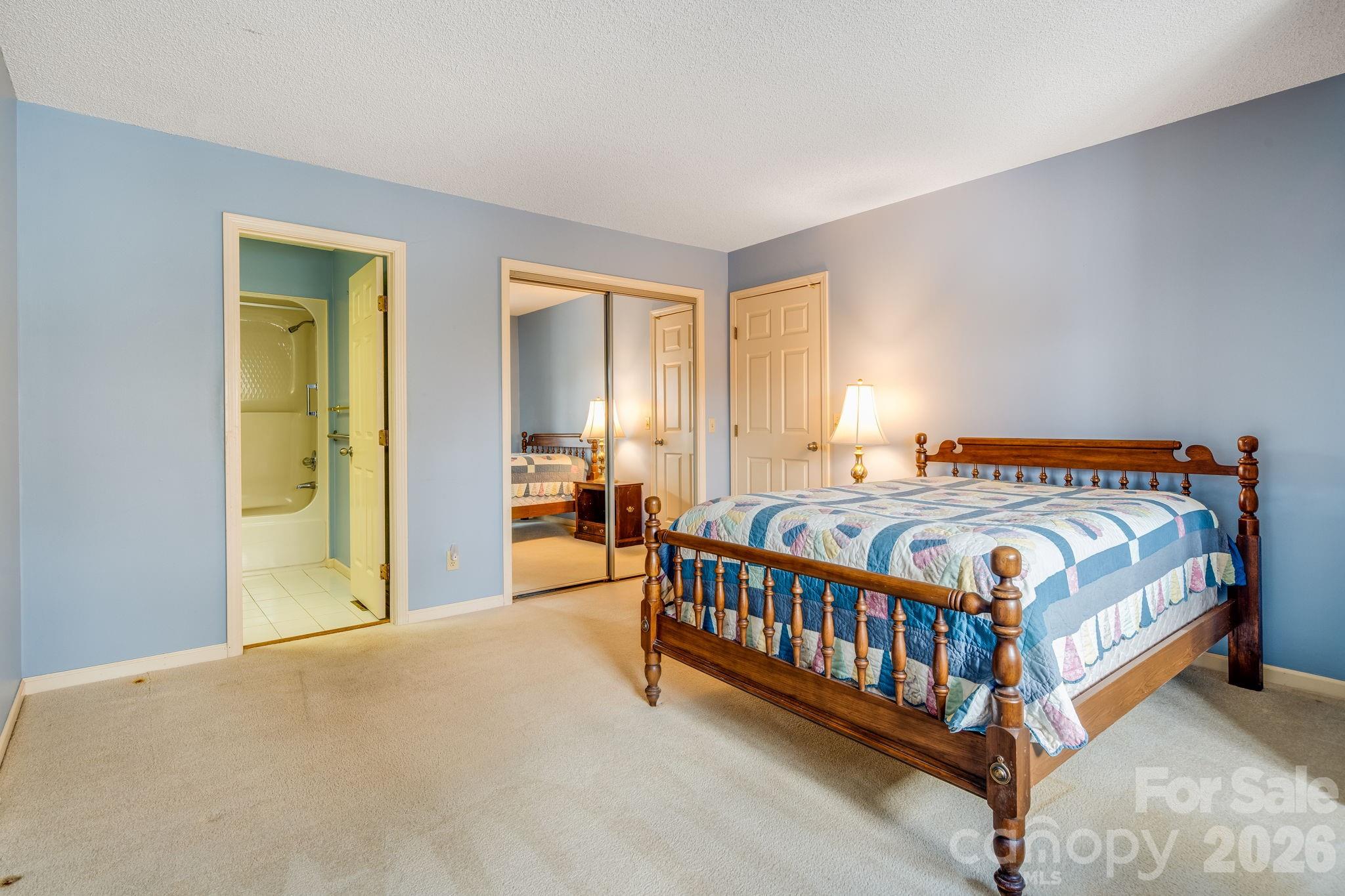 1104 Red Oak Drive Property Photo 16