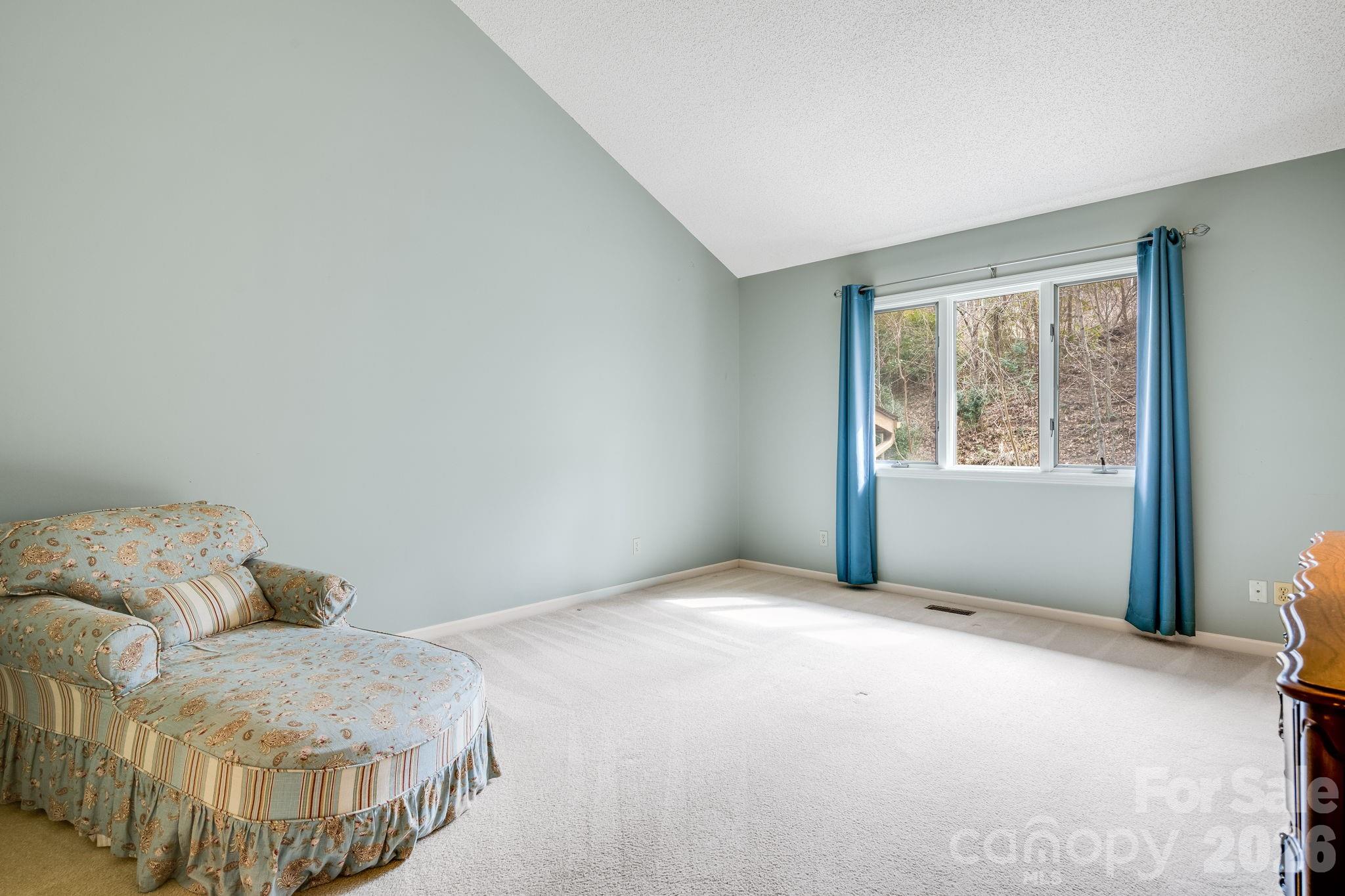 1104 Red Oak Drive Property Photo 19