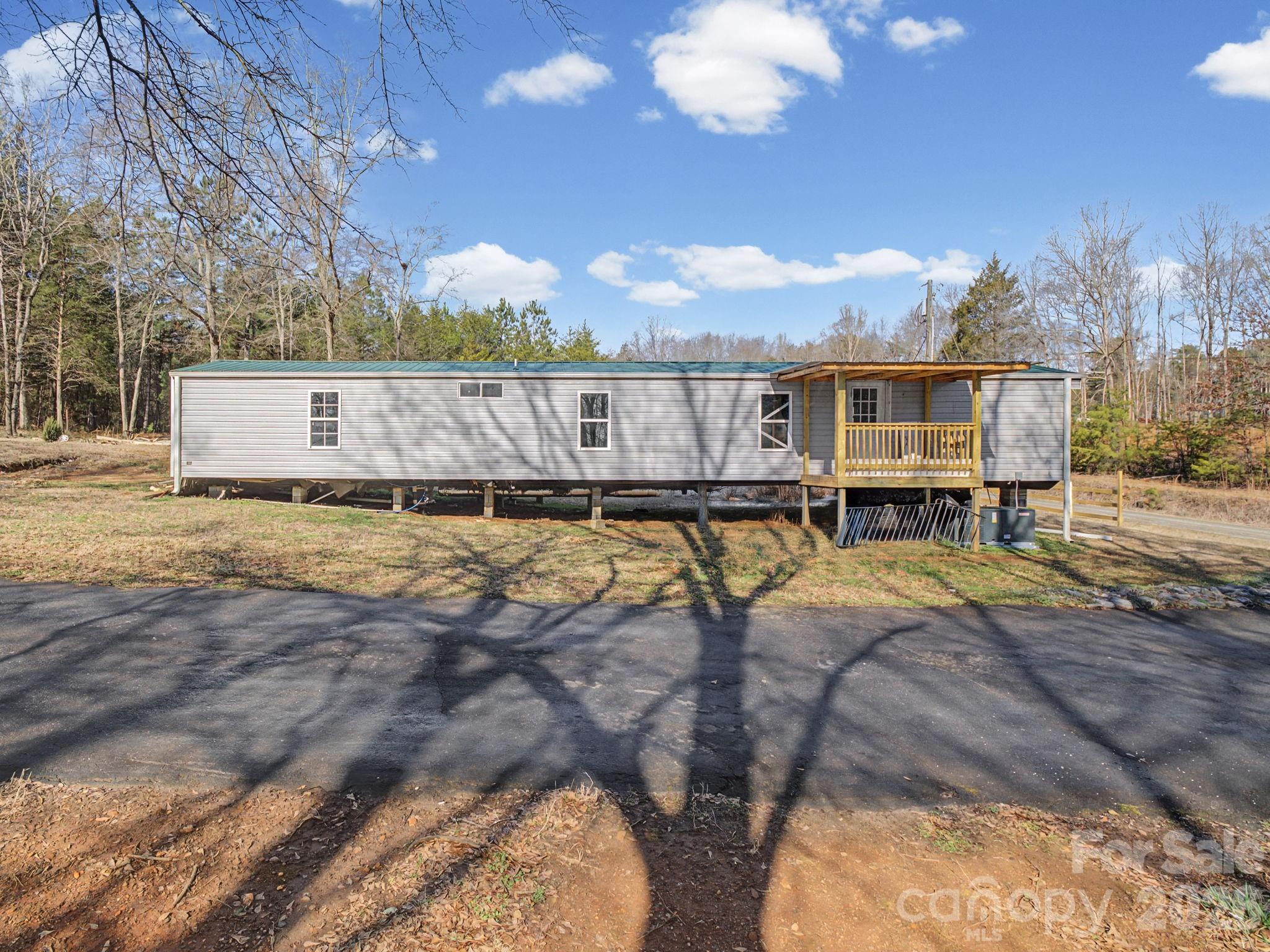166 Fleece Lane Property Photo 3