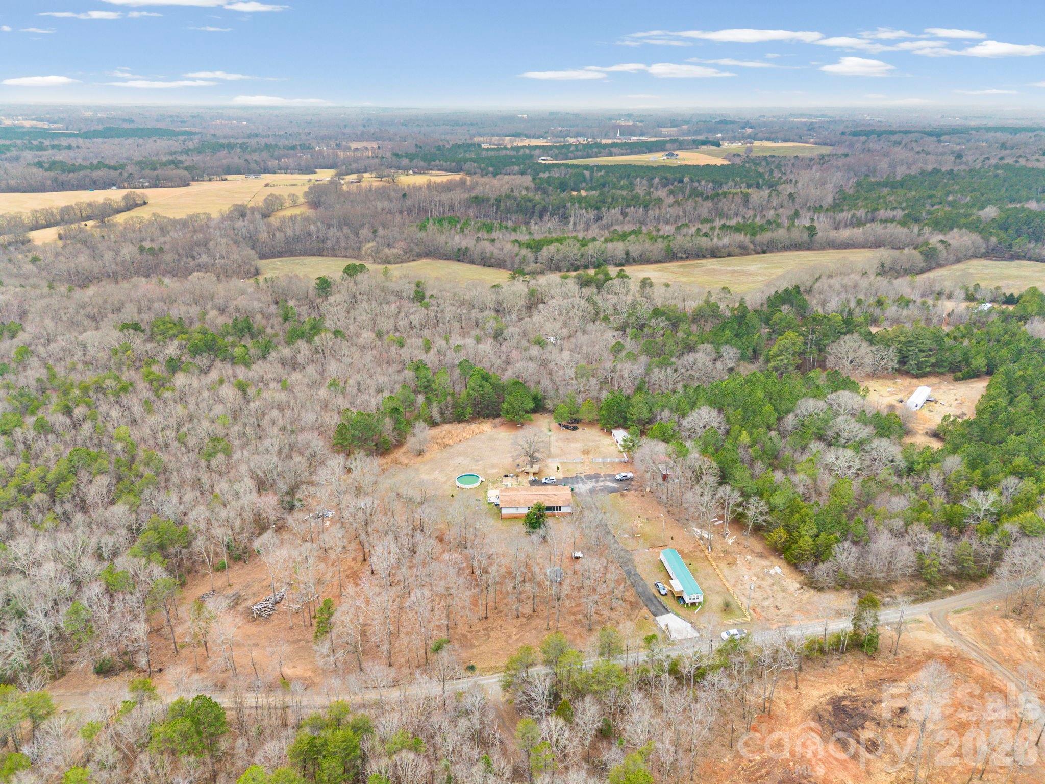 166 Fleece Lane Property Photo 4