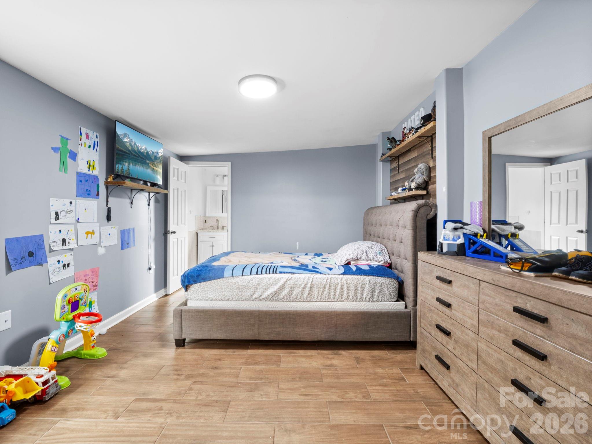 166 Fleece Lane Property Photo 11