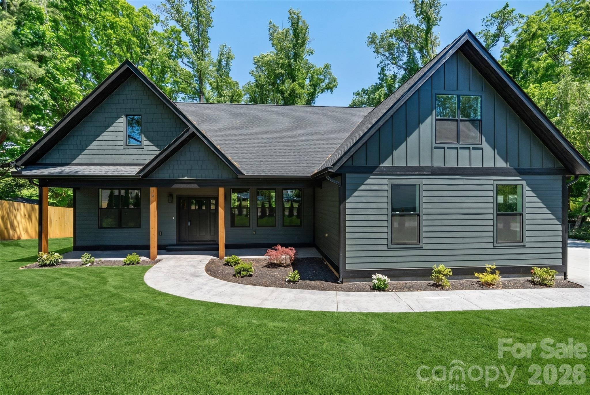 19 E Starnes Cove Road Property Photo 1
