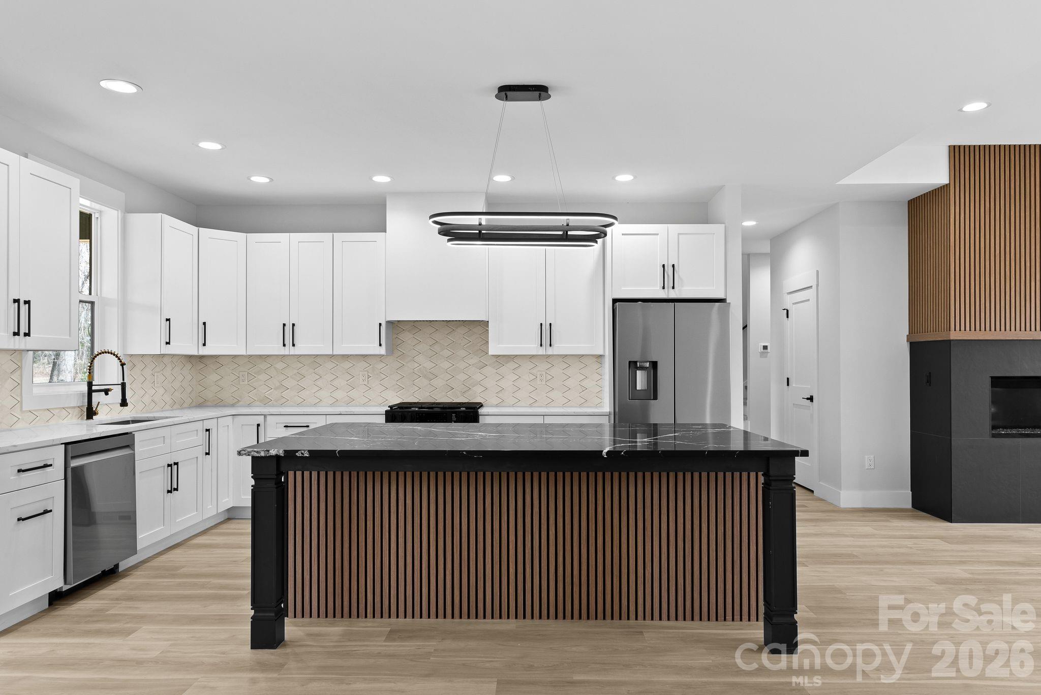 19 E Starnes Cove Road Property Photo 11
