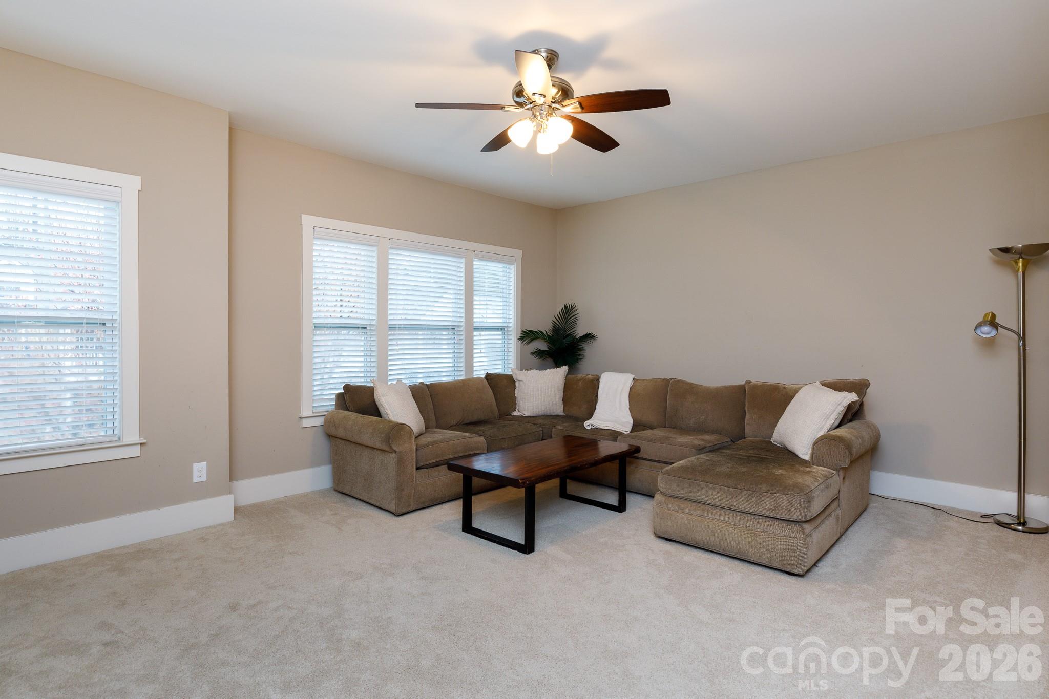 2172 Bluebell Way Property Photo 28