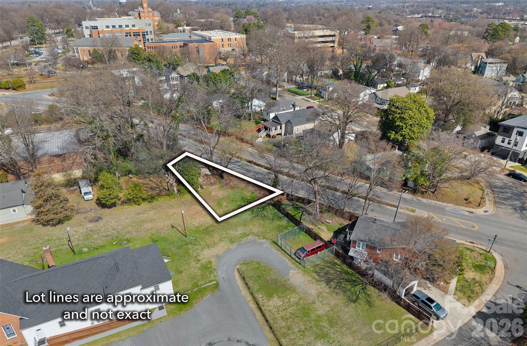 1515 W 5th Street Property Photo 5