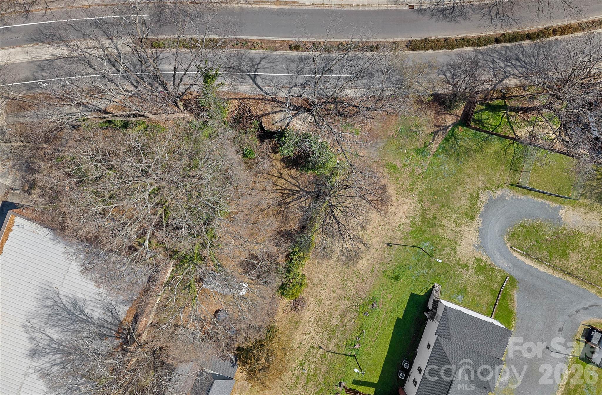 1515 W 5th Street Property Photo 6