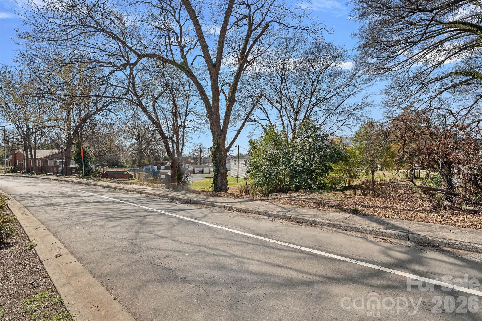1515 W 5th Street Property Photo 7