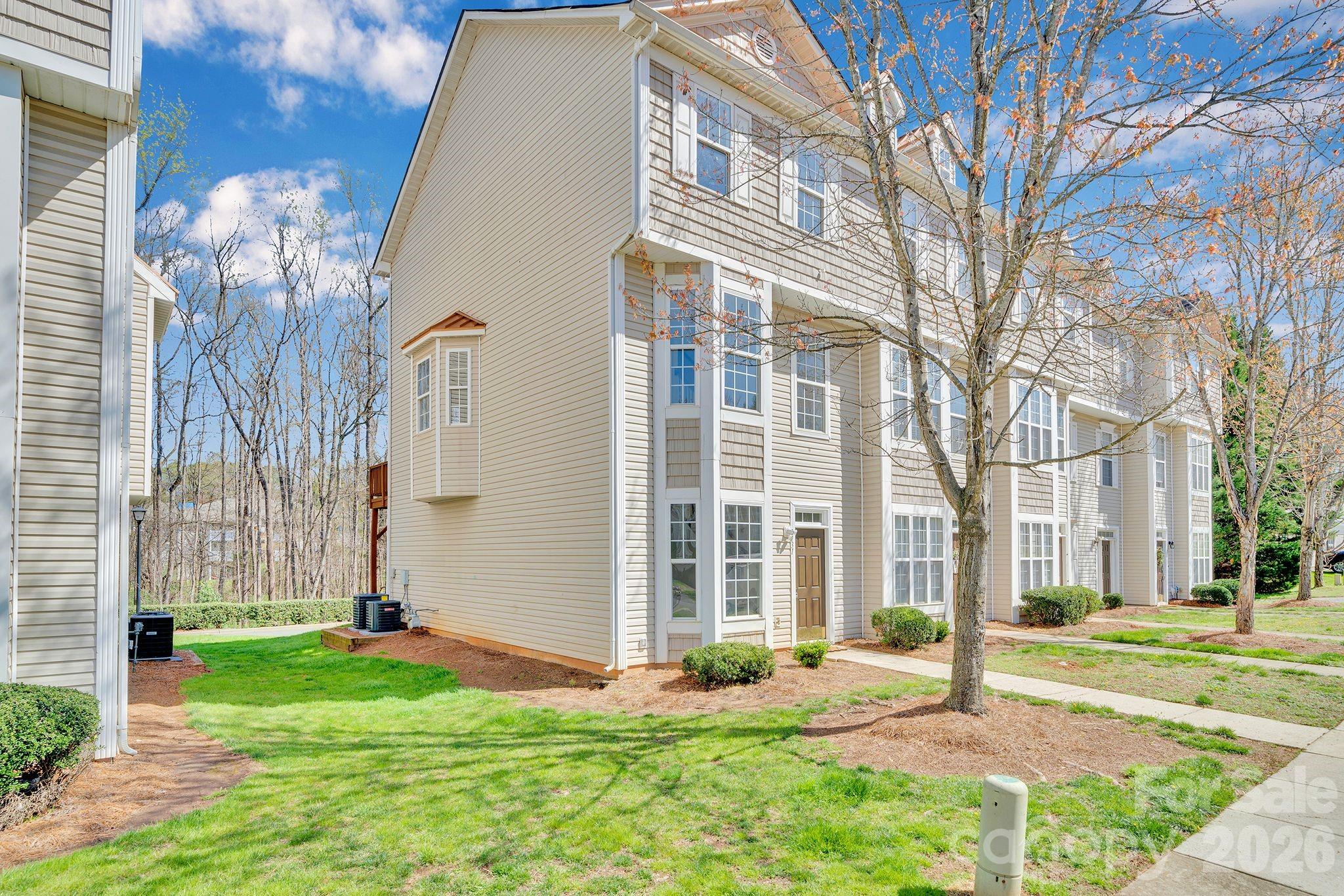 8131 Kings Creek Drive Property Photo 2