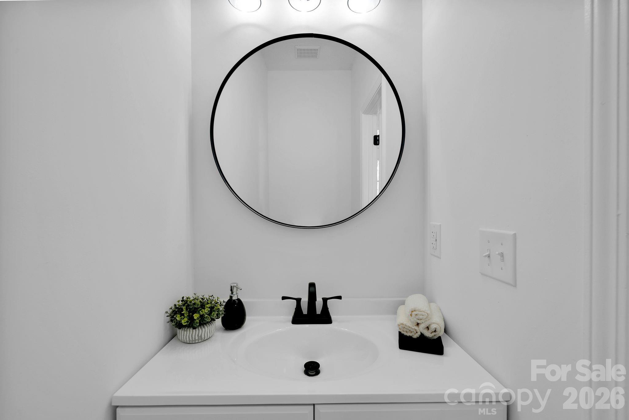 8131 Kings Creek Drive Property Photo 18