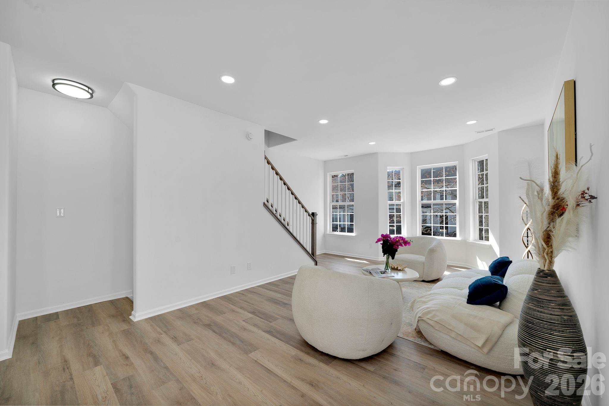 8131 Kings Creek Drive Property Photo 21
