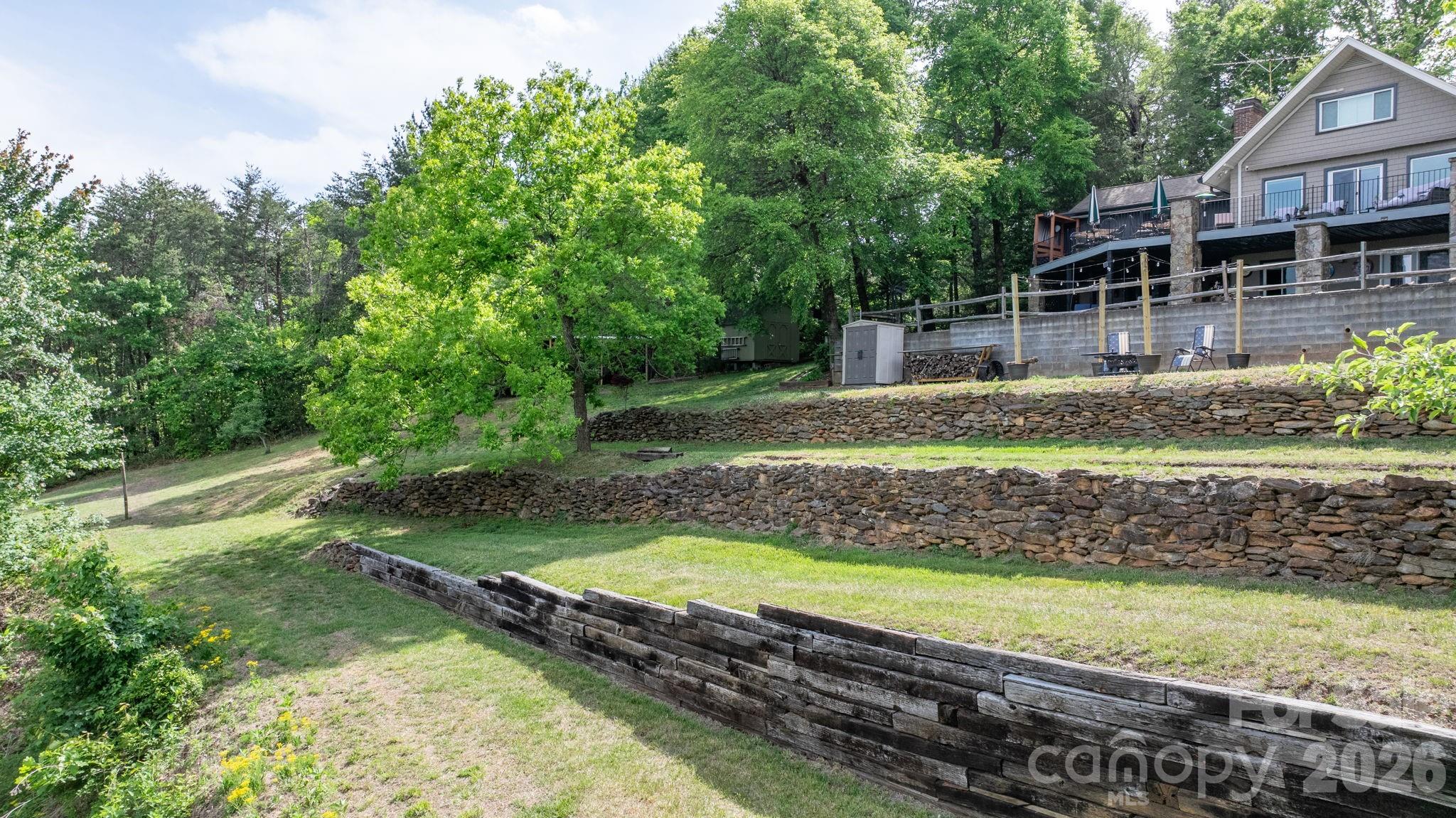 2184 Pine Mountain Drive Property Photo 3